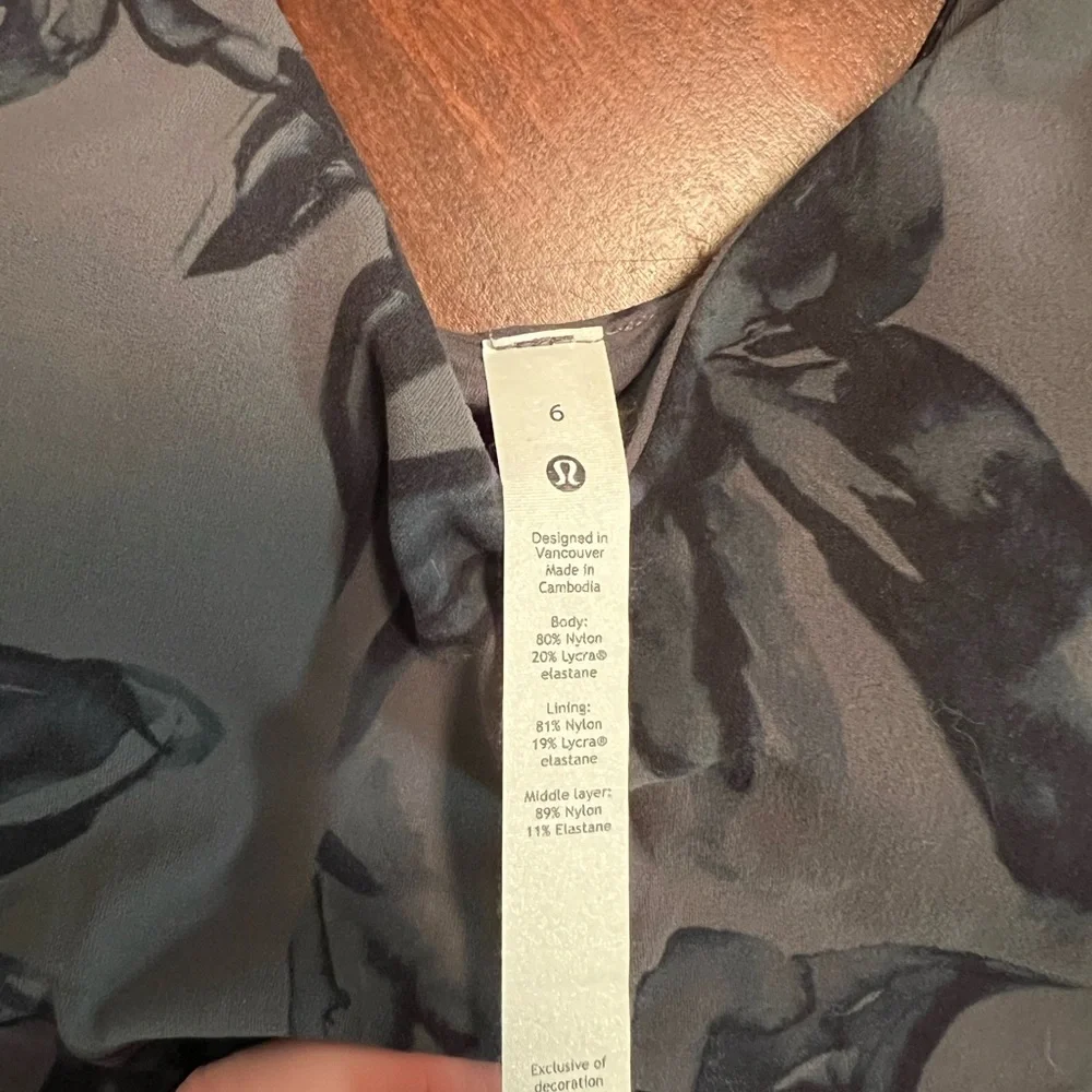 Lulu Lemon Align Tank - Picture 6 of 6